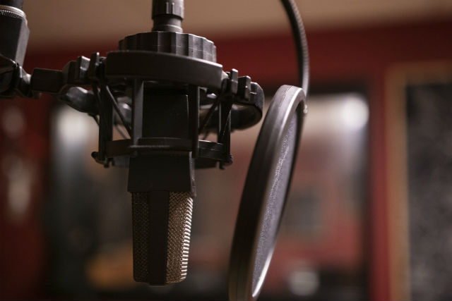 Equipment for online radio: studio microphone